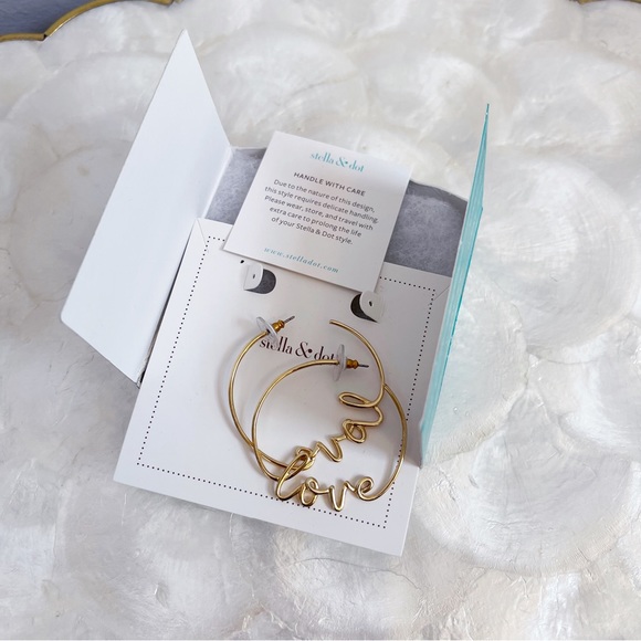 Stella & Dot Gold Plated Wire Love Hoop Earrings Boxed - Picture 7 of 11